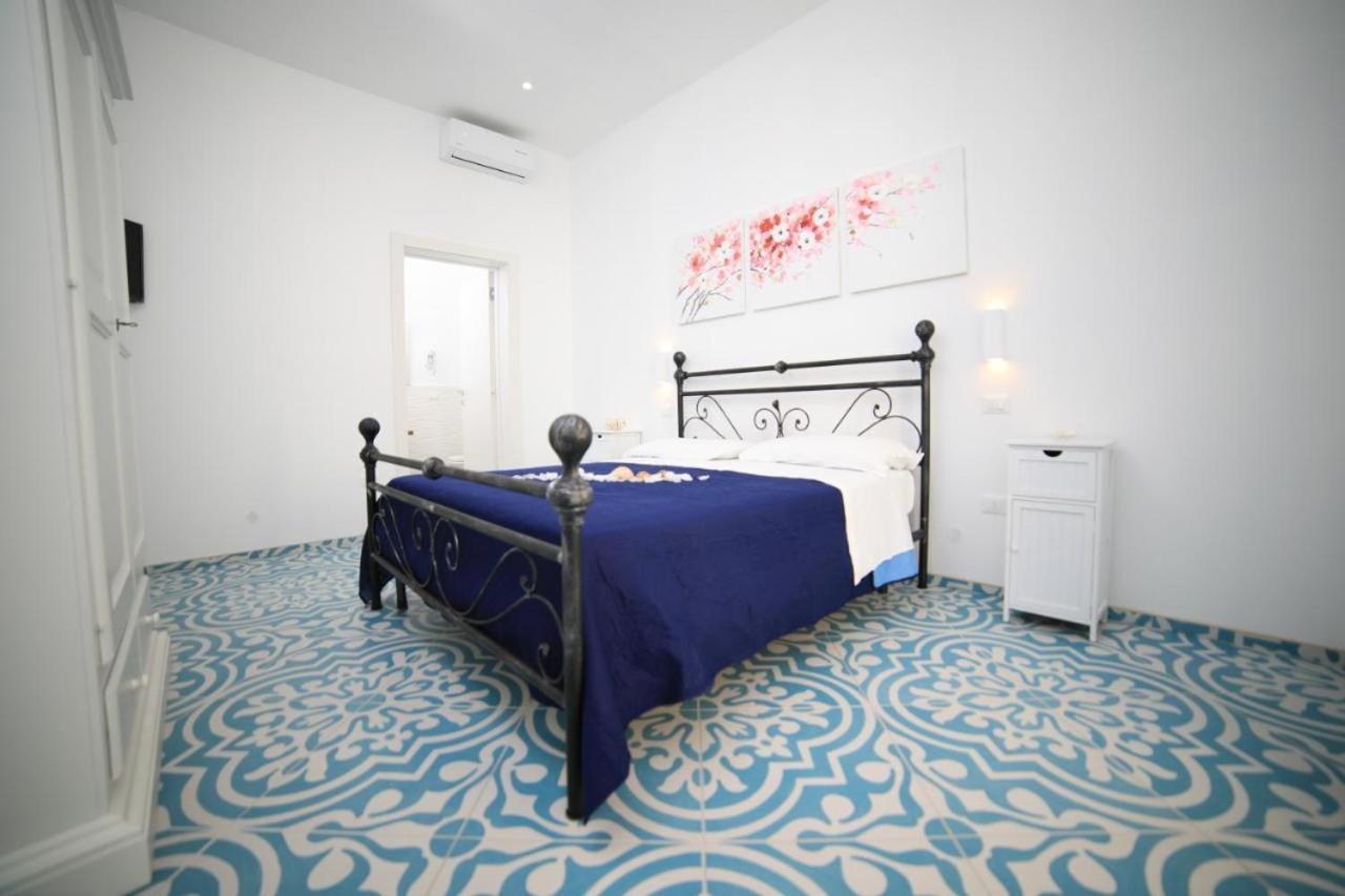 White Aurora Rooms Porto Cesareo Eksteriør bilde