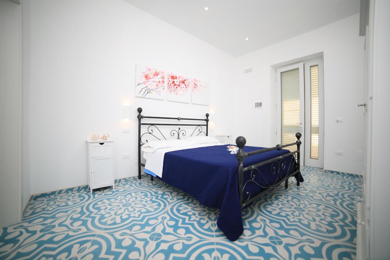 White Aurora Rooms Porto Cesareo Eksteriør bilde