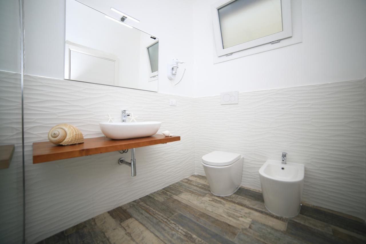 White Aurora Rooms Porto Cesareo Eksteriør bilde