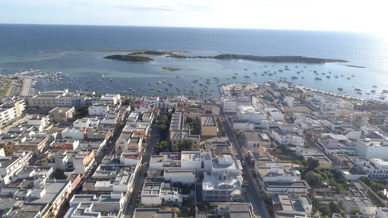White Aurora Rooms Porto Cesareo Eksteriør bilde